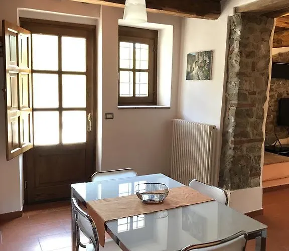 Il Pino مزرعة للإقامة